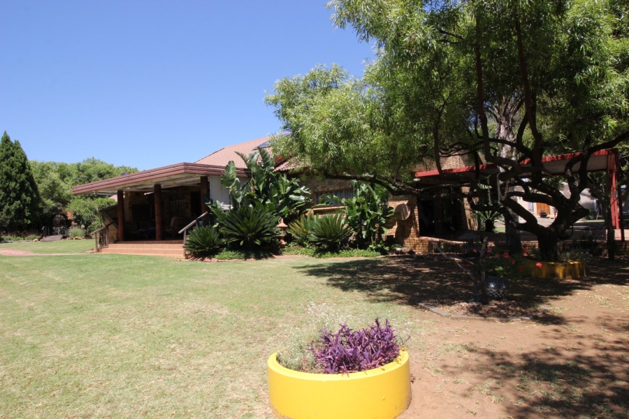 4 Bedroom Property for Sale in Deneysville Free State